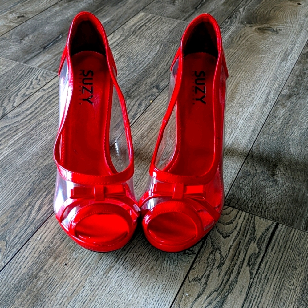 Red pin up shoes